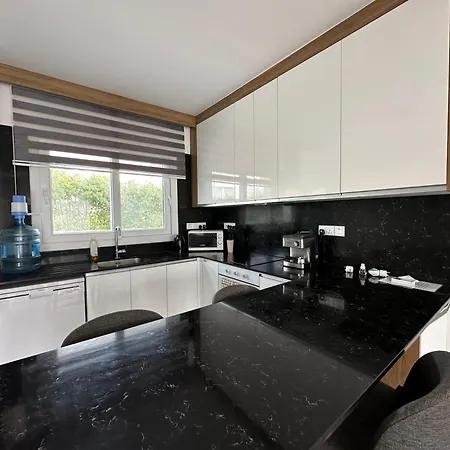 Lux 1bdr Four Season *