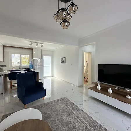 Lux 1bdr Four Season Villa